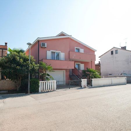 Apartments Maric With Parking Umag Exterior foto