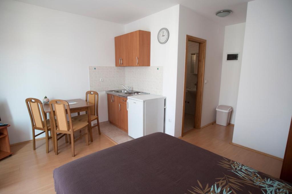 Apartments Maric With Parking Umag Quarto foto